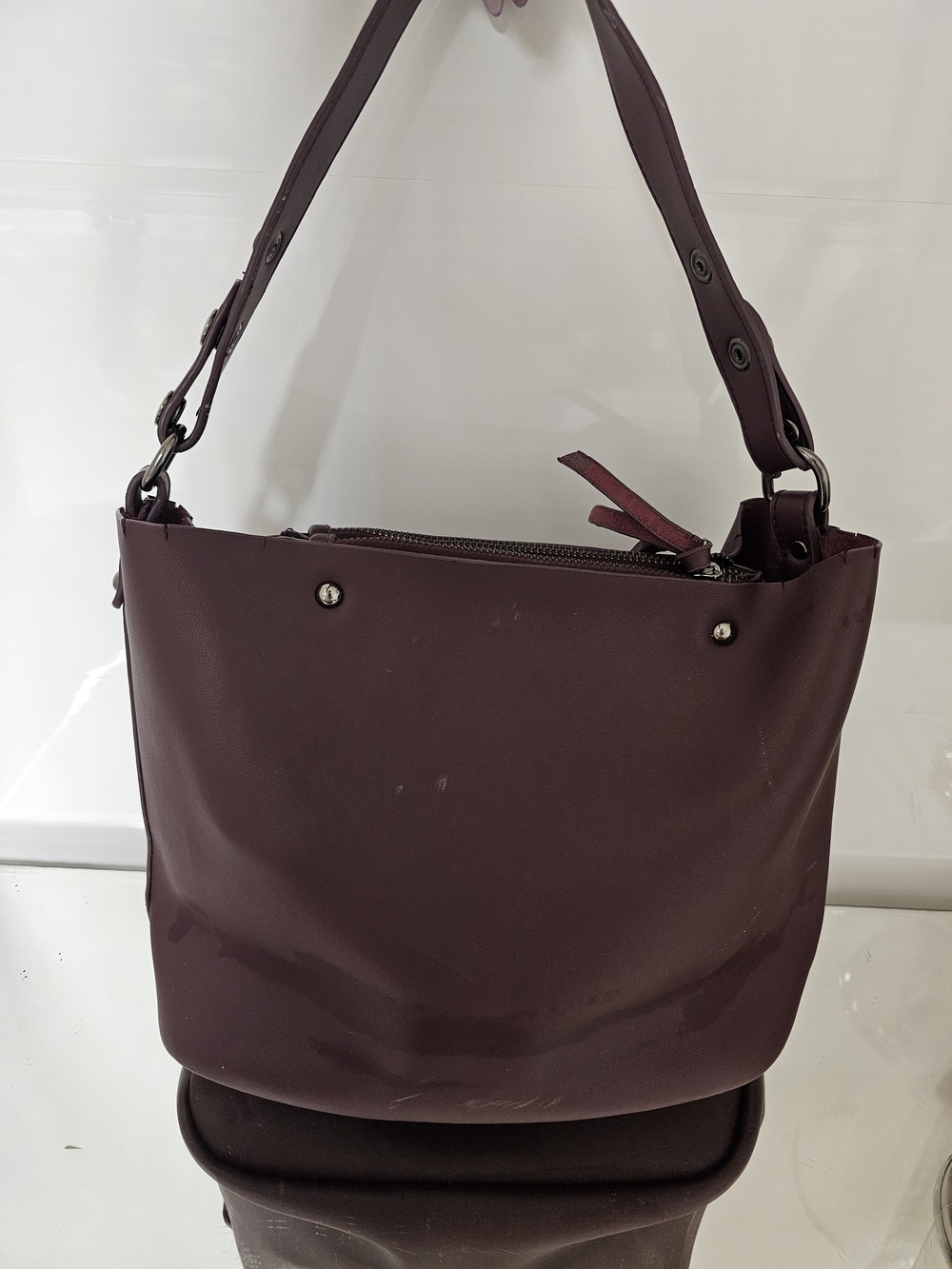 Women's Classic Shoulder Bag in Deep Plum